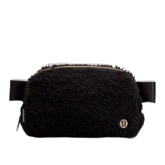 Lululemon black fleece belt bag - Picture 1 of 5